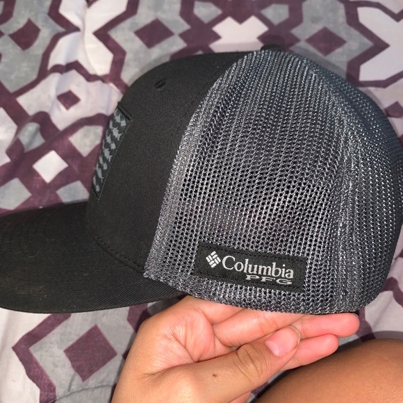 Columbia hat - Picture 4 of 4